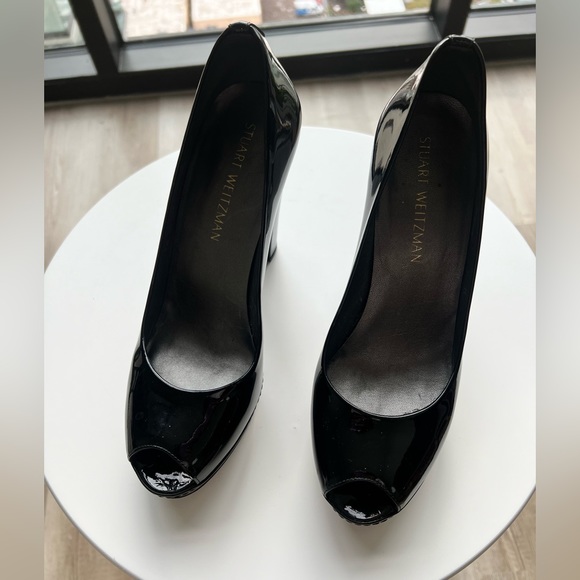 Size 9 Stuart Weitzman Black Pumps - Picture 2 of 8